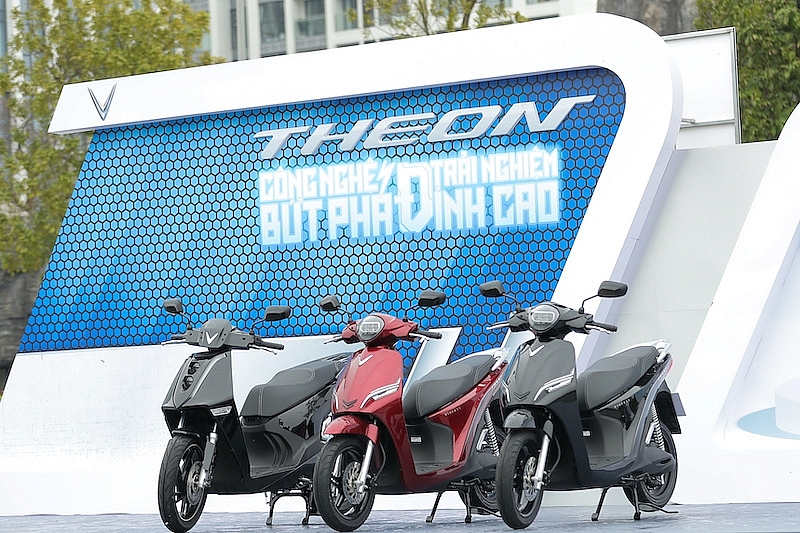 Trải nghiệm VinFast Theon và Feliz: ‘Rất an toàn và ngập tràn công nghệ’