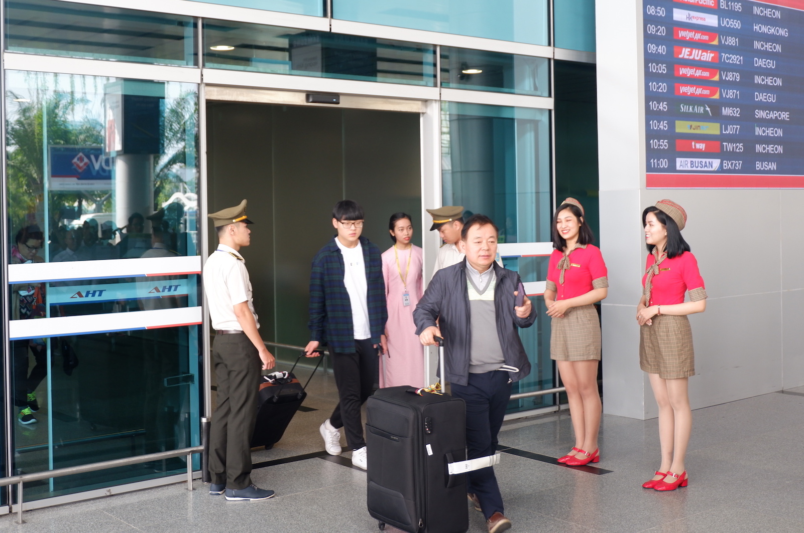 khach quoc te den da nang tang gan 20 dip tet