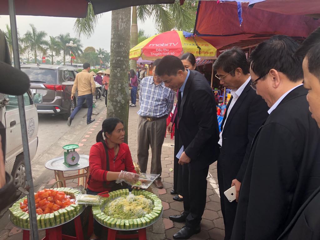 canh bao nguy co mat an toan thuc pham tai cac le hoi