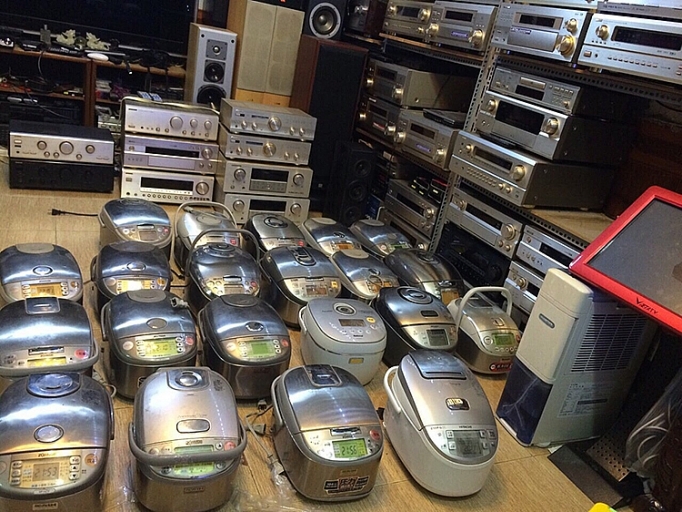 hang dien tu bai nhieu rui ro