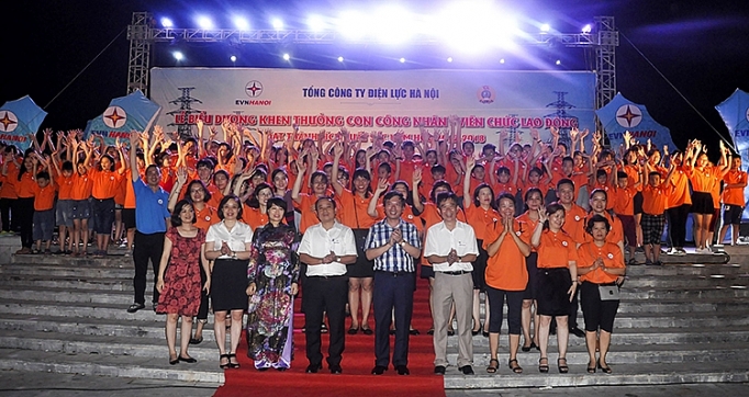 Công đoàn Tổng công ty Điện lực TP. Hà Nội: Thực hiện tốt quy chế dân chủ cong doan tong cong ty dien luc tp ha noi thuc hien tot quy che dan chu