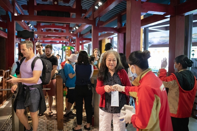 Giá vé giảm sâu, thị trường du lịch rục rịch sôi động trở lại gia ve giam sau thi truong du lich ruc rich soi dong tro lai