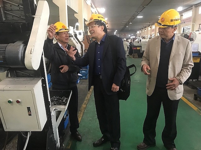 Thị trường máy nông nghiệp Việt Nam: Thua ngay trên “sân nhà” thi truong may nong nghiep viet nam thua ngay tren san nha