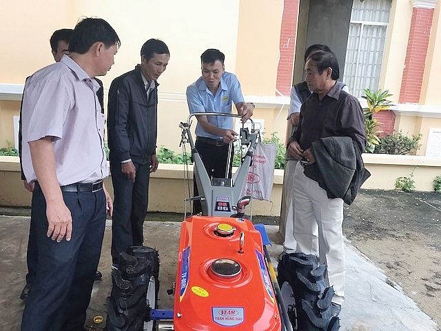 Thị trường máy nông nghiệp Việt Nam: Thua ngay trên “sân nhà” thi truong may nong nghiep viet nam thua ngay tren san nha