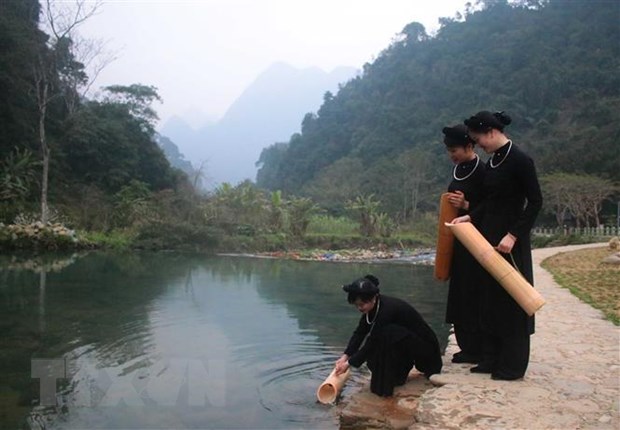 tinh cao bang lan dau tien to chuc le hoi ve nguon pac bo