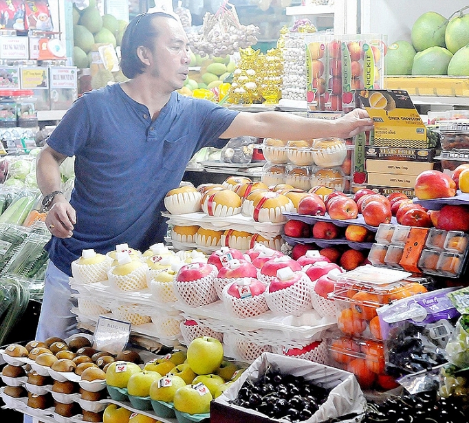 trai cay viet yeu the tren san nha