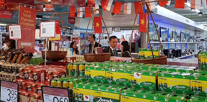 nu tham tan thuong mai chia se chuyen nghe