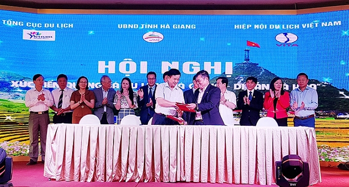 “Hà Giang - Di sản và hoa” được tiếp thị tại Khánh Hòa hoi nghi xuc tien du lich ha giang di san va hoa tai khanh hoa