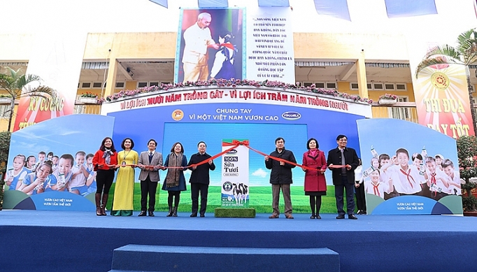 Nhiều phụ huynh muốn mỗi con được thêm 2-3 suất nữa nhieu phu huynh muon moi con duoc them 2 3 suat nua