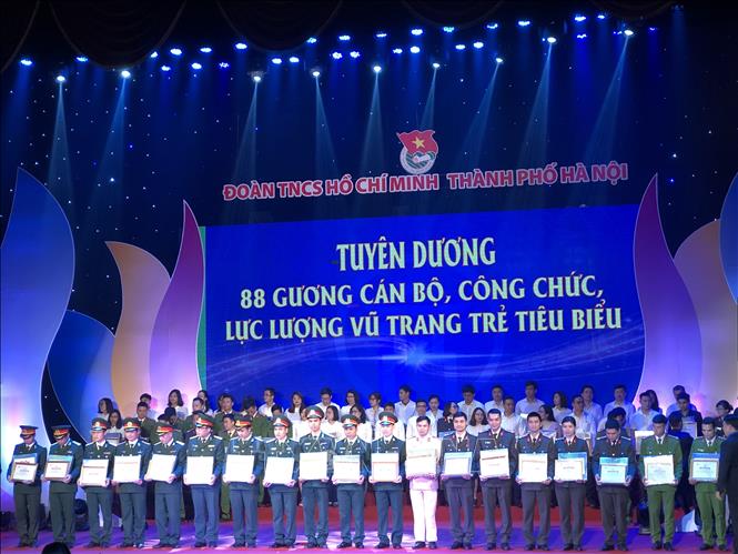 tuyen duong 352 thanh nien tien tien lam theo loi bac