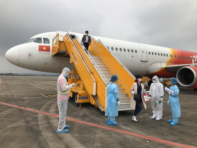 da co 10 chuyen bay tu han quoc ve san bay van don