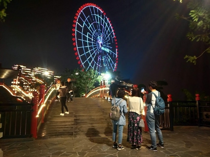 quang ninh bung goi kich cau cuu nganh du lich