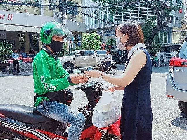 cho online nhon nhip trong dich covid 19