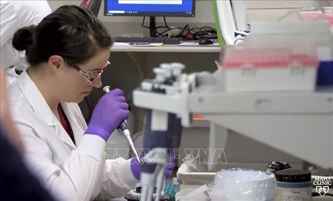 phong thi nghiem my ra mat thiet bi xet nghiem sars cov 2 trong 5 phut