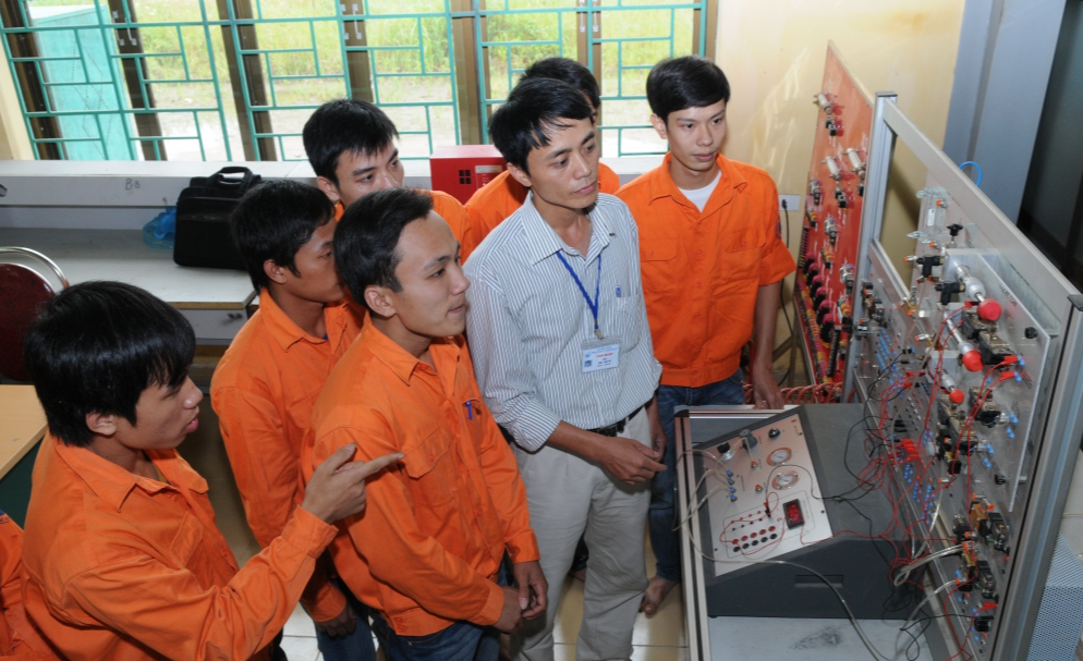 Doanh nghiệp có nhu cầu lớn đối với nguồn nhân lực chất lượng cao Doanh nghiệp có nhu cầu lớn đối với nguồn nhân lực chất lượng cao