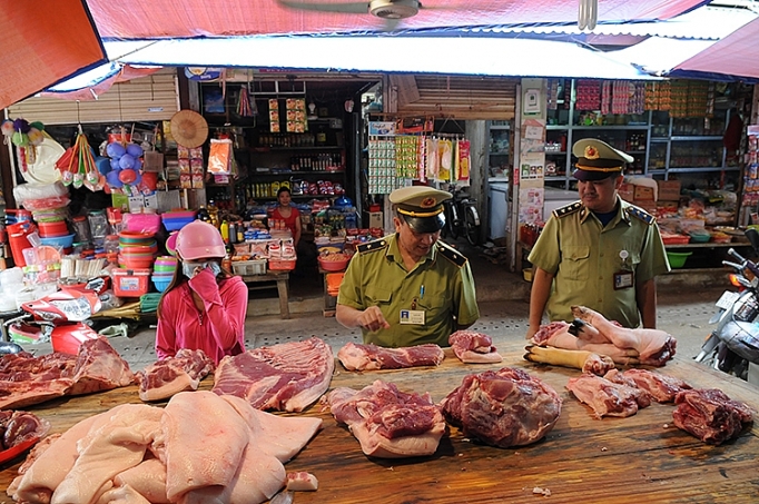 chung tay chong thuc pham ban