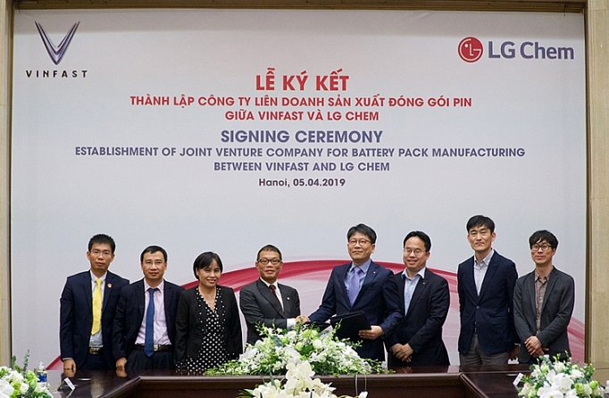 Vinfast và LG Chem hợp tác thành lập liên doanh sản xuất pin vinfast va lg chem hop tac thanh lap lien doanh san xuat pin
