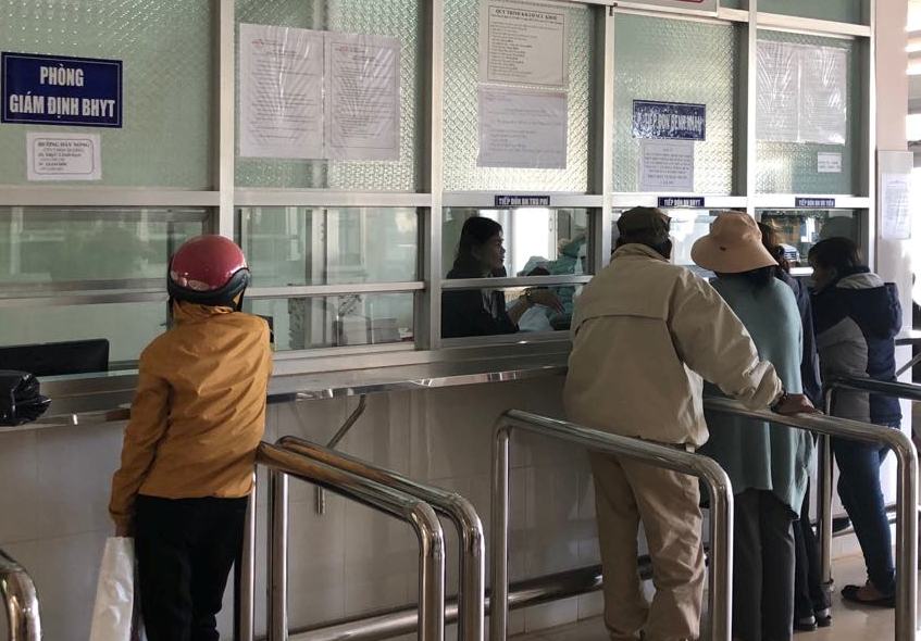 ha noi se dieu chinh gia dich vu y te voi nguoi khong co bhyt
