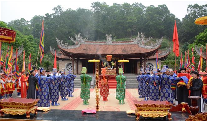 Ngày Quốc Tổ Việt Nam toàn cầu - Kết nối cộng đồng, đoàn kết dân tộc ngay quoc to viet nam toan cau ket noi cong dong doan ket dan toc