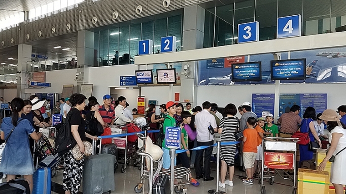 "Sốt vé" nghỉ lễ, giá chót vót sot ve nghi le gia chot vot