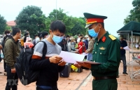 Hà Nội chuẩn bị sẵn xe đưa người hết hạn cách ly về địa phương