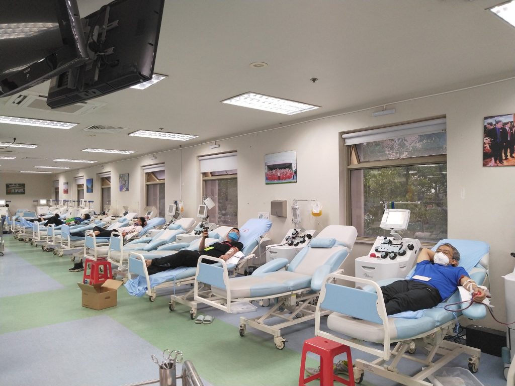 khan thiet keu goi nguoi dan hien mau nhom o a