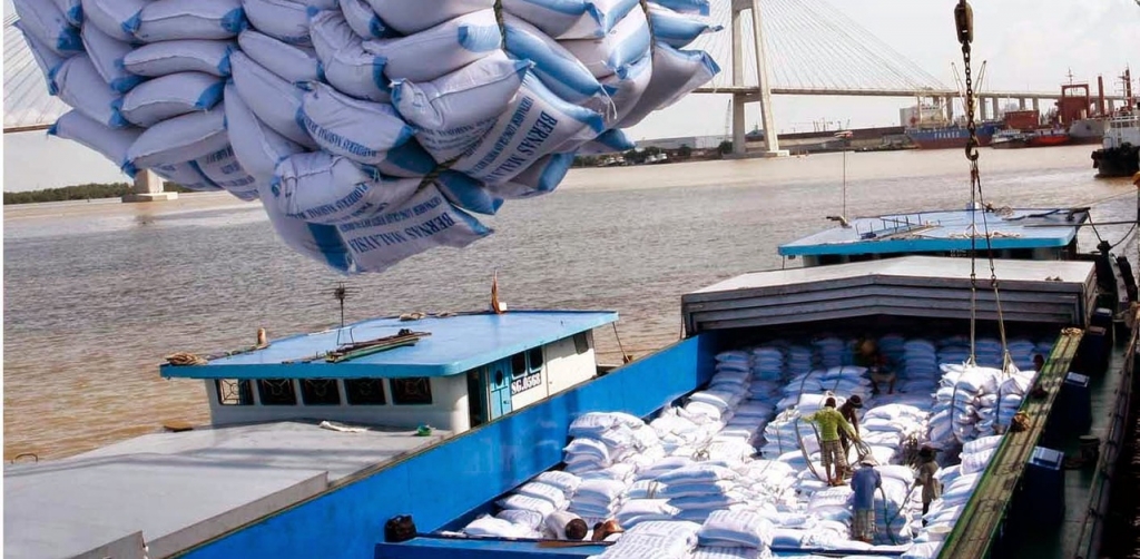 Điều hành xuất khẩu gạo: Cần tăng cường sự phối hợp và trách nhiệm - Bài 1 dieu hanh xuat khau gao can tang cuong su phoi hop va trach nhiem bai 1