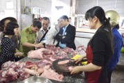 Hà Nội kiểm soát chặt an toàn thực phẩm