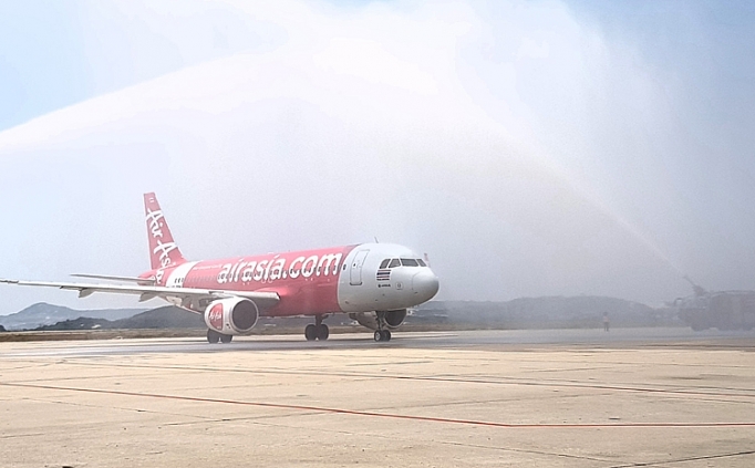Airasia khai trương đường bay thẳng Cam Ranh- BangKok và ngược lại airasia khai truong duong bay thang cam ranh bangkok va nguoc lai