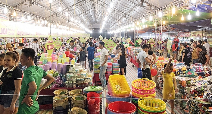 hoi cho he nha trang 2019 suc mua suc ban hon du tinh