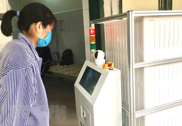 nhieu robot y te duoc nghien cuu che tao phuc vu chong dich covid 19