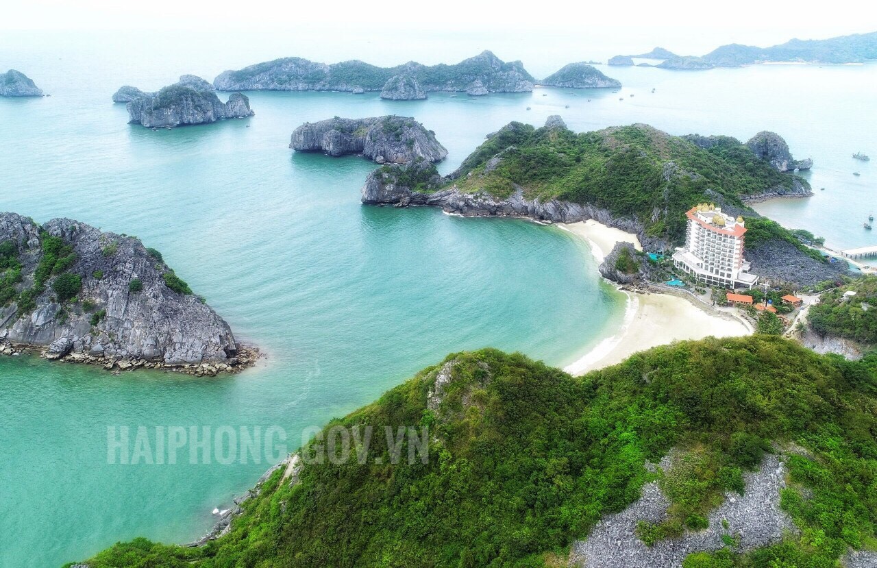 khanh thanh khach san mgallery cat ba khach san 5 sao dau tien tai khu du lich cat ba