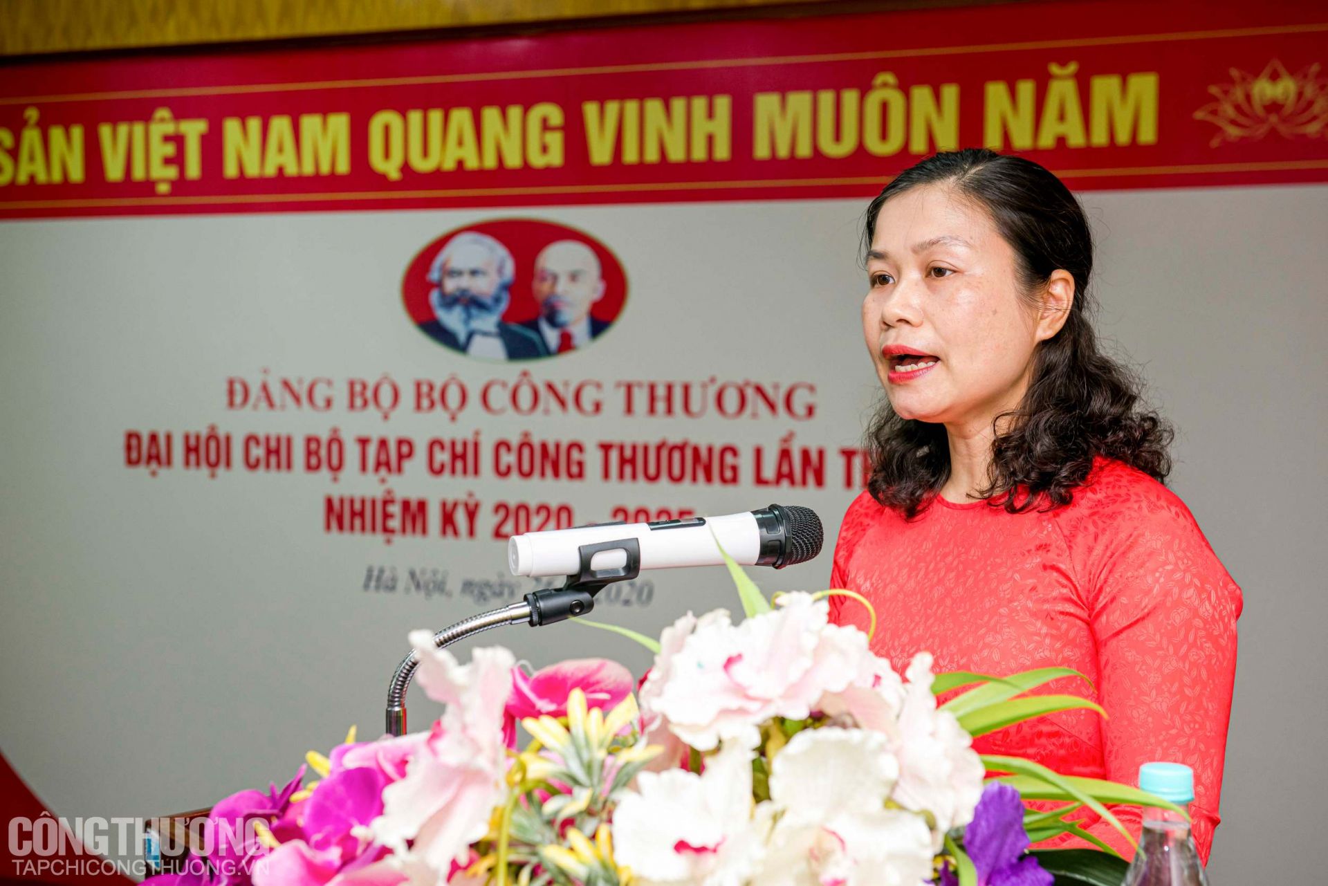 chi bo tap chi cong thuong neu cao tinh than doan ket dan chu xay dung chi bo trong sach vung manh trong nhiem ky moi