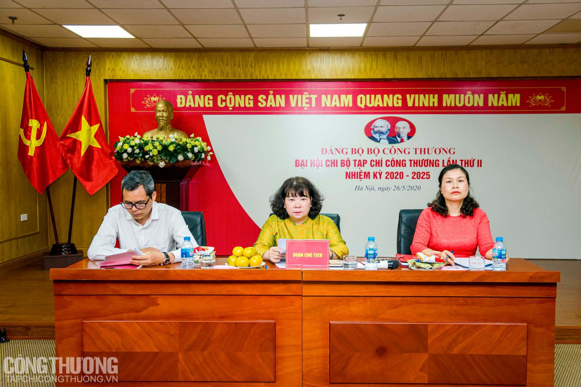 chi bo tap chi cong thuong neu cao tinh than doan ket dan chu xay dung chi bo trong sach vung manh trong nhiem ky moi