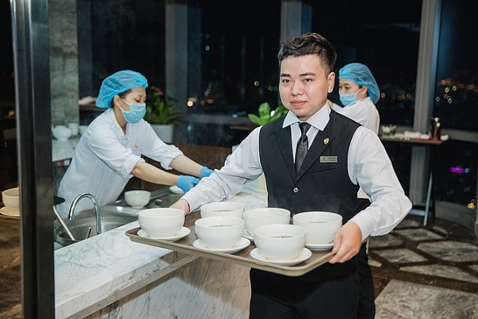 David Rocco khiến thực khách xuýt xoa với món “phở Việt - Ý” david rocco khien thuc khach xuyt xoa voi mon pho viet y trong dem tiec giao luu van hoa