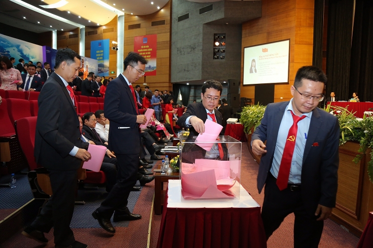 PV Power giữ vai trò quan trọng trong quá trình chuyển đổi năng lượng của PVN pv power giu vai tro quan trong trong qua trinh chuyen doi nang luong cua pvn