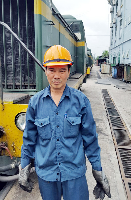 Thợ sửa chữa bậc 6/7 Nguyễn Quang Ánh (Công ty Tuyển than Cửa Ông) đã có nhiều sáng kiến được áp dụng vào sản xuất, làm lợi cho Công ty.