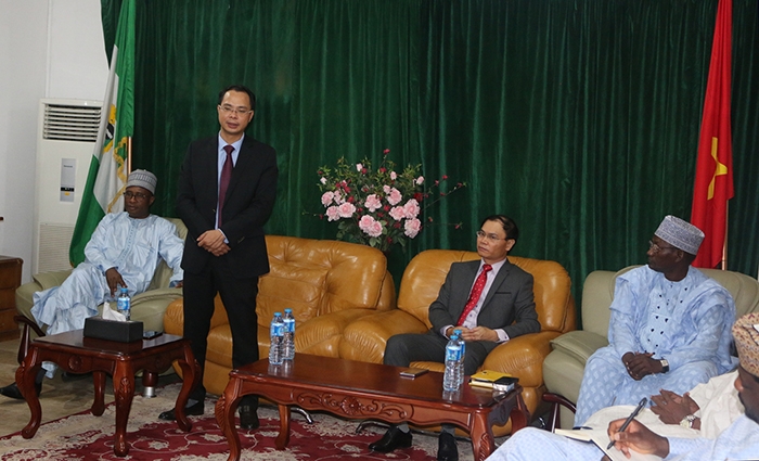 Quảng bá cơ hội kinh doanh và đầu tư với Việt Nam tại Tây Phi quang ba co hoi kinh doanh va dau tu voi viet nam tai tay phi