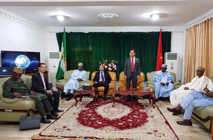 Quảng bá cơ hội kinh doanh và đầu tư với Việt Nam tại Tây Phi quang ba co hoi kinh doanh va dau tu voi viet nam tai tay phi