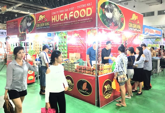 khanh hoa hat hai nhieu thanh cong tai hoi cho thuong mai viet lao 2018