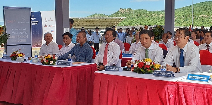 khanh thanh nha may dien mat troi phuoc huu 1