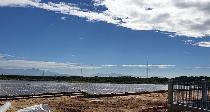 khanh thanh nha may dien mat troi phuoc huu 1