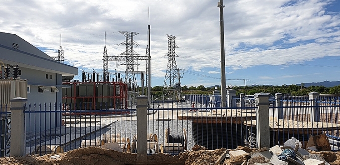 khanh thanh nha may dien mat troi phuoc huu 1