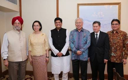 Các Bộ trưởng Thương mại ASEAN thuyết phục Ấn Độ tăng tốc đàm phán RCEP cac bo truong thuong mai asean thuyet phuc an do tang toc dam phan rcep