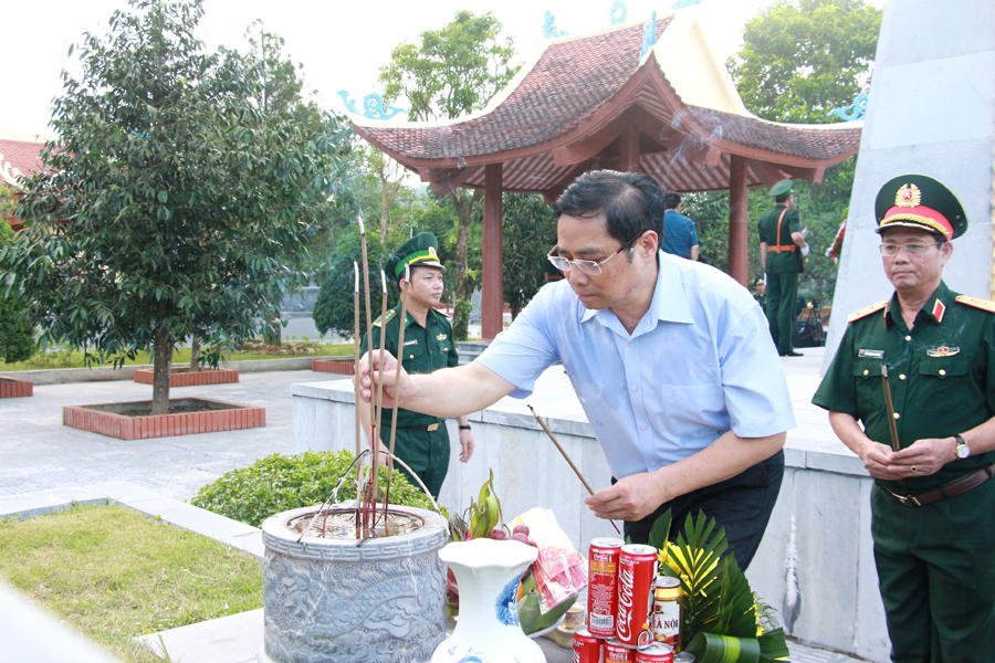 nhieu hoat dong tri an nhung nguoi co cong