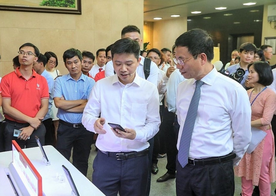 Vinsmart phát triển thành công điện thoại 5G tích hợp giải pháp bảo mật sử dụng công nghệ điện toán lượng tử