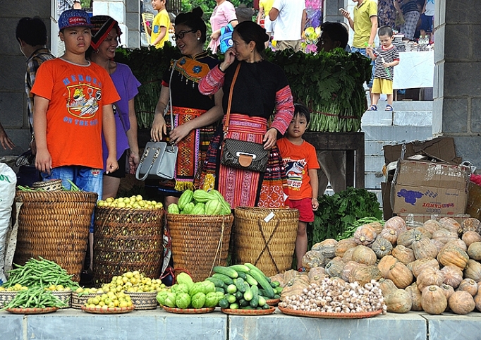 giup phu nu tay bac cai thien cuoc song