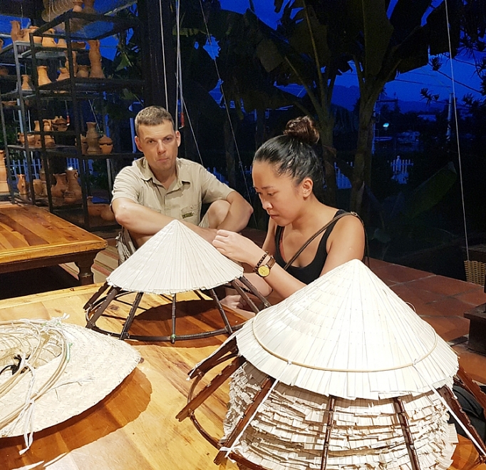 Nha Trang có thêm làng nghề truyền thống Champa Oasis nha trang co them lang nghe truyen thong cham oasis