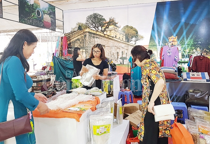 hoi cho thuong mai quoc te nha trang 2019 diem mua sam hap dan trong dip le quoc khanh