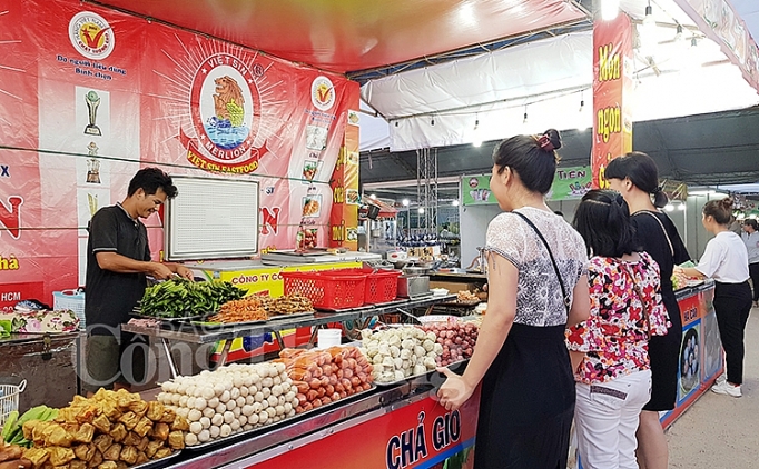 hoi cho thuong mai quoc te nha trang 2019 diem mua sam hap dan trong dip le quoc khanh